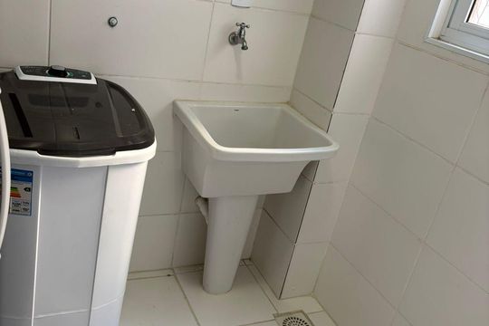 Área de serviço de apartamento para alugar com 2 quartos, 80m² em Parque Bela Vista, Sorocaba
