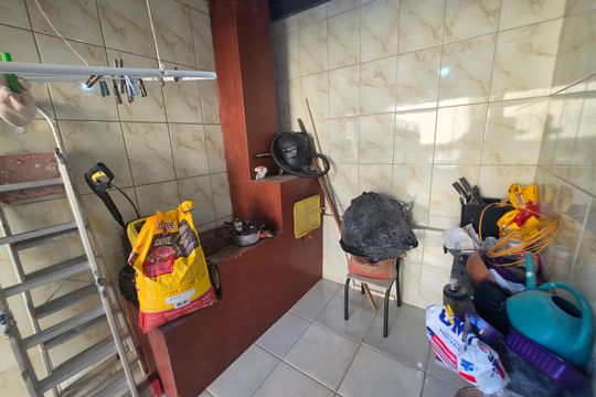 Casa para alugar com 3 quartos, 180m² em Sevilha (2a Seção), Ribeirão das Neves