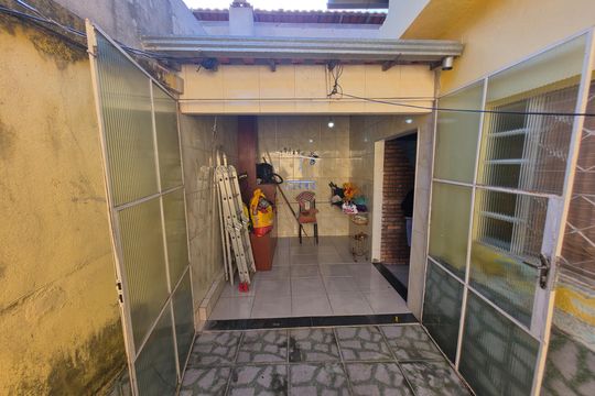 Casa para alugar com 3 quartos, 180m² em Sevilha (2a Seção), Ribeirão das Neves