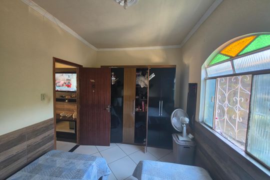 Casa para alugar com 3 quartos, 180m² em Sevilha (2a Seção), Ribeirão das Neves