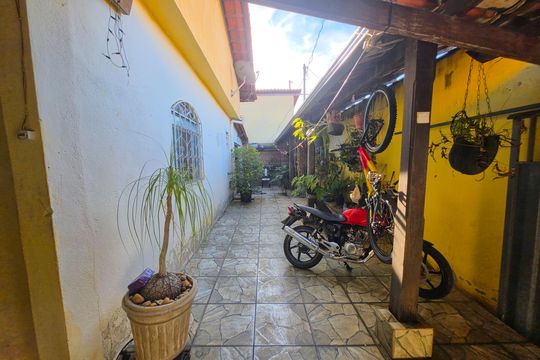 Casa para alugar com 3 quartos, 180m² em Sevilha (2a Seção), Ribeirão das Neves
