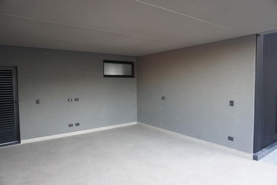 Garagem de casa de condomínio para alugar com 4 quartos, 312m² em Sítio do Rosário, Barueri