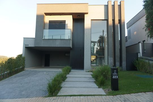 Casa de Condomínio para alugar com 4 quartos, 312m² em Sítio do Rosário, Barueri