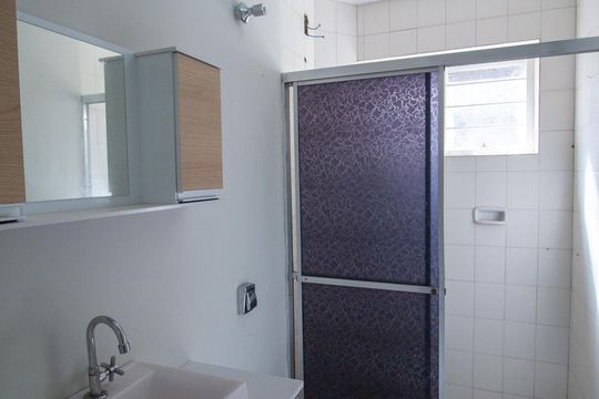 Banheiro de apartamento para alugar com 2 quartos, 60m² em Cidade Jardim, Sorocaba