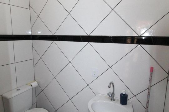 Banheiro de casa para alugar com 1 quarto, 50m² em Vila Terezinha, São José dos Campos