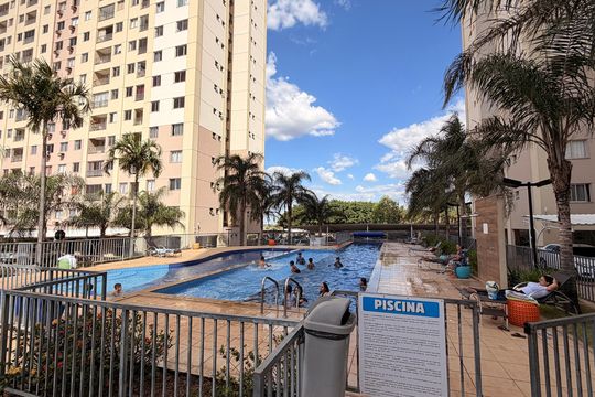 Área comum - Piscina de apartamento para alugar com 3 quartos, 65m² em Vila Alzira, Aparecida de Goiânia