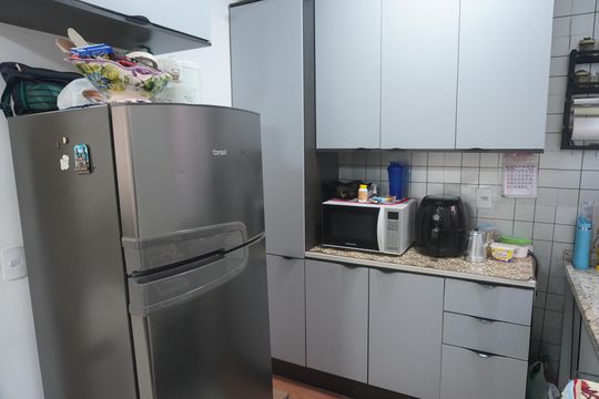 Cozinha de casa de condomínio à venda com 2 quartos, 130m² em Chácaras São Luís, Barueri