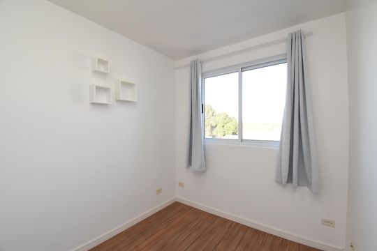 Quarto 2 de apartamento para alugar com 2 quartos, 48m² em Rio Pequeno, São José dos Pinhais