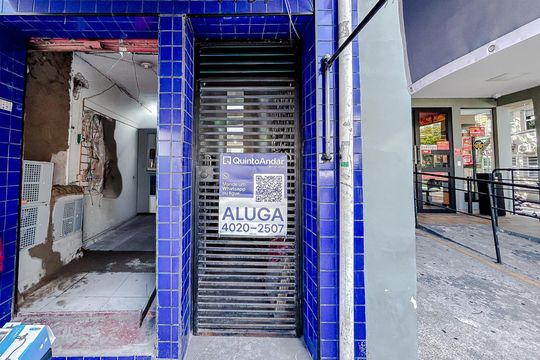 Fachada com Plaquinha de casa para alugar com 1 quarto, 30m² em Tatuapé, São Paulo