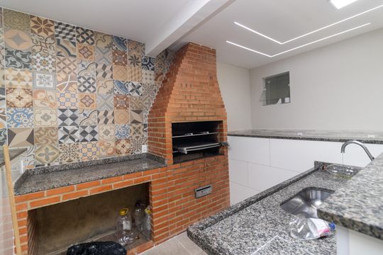 Cozinha de casa para alugar com 3 quartos, 225m² em Realengo, Rio de Janeiro