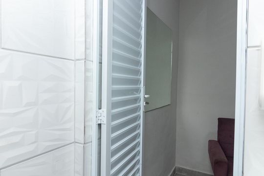 Lavabo de casa para alugar com 3 quartos, 225m² em Realengo, Rio de Janeiro