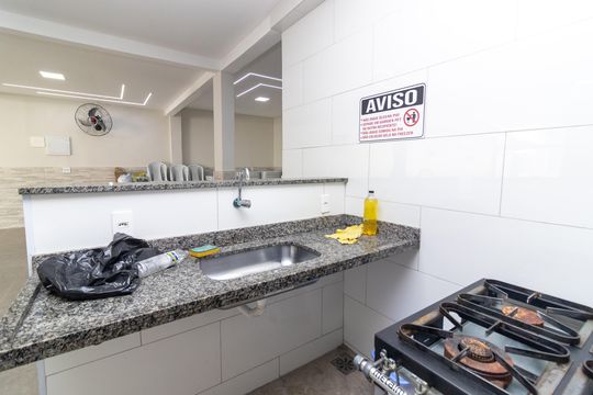 Cozinha de casa para alugar com 3 quartos, 225m² em Realengo, Rio de Janeiro