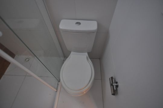 Banheiro de apartamento para alugar com 1 quarto, 33m² em Vila Constança, São Paulo