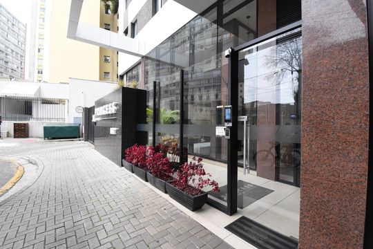 Fachada de kitnet/studio para alugar com 1 quarto, 20m² em Centro Batel, Curitiba