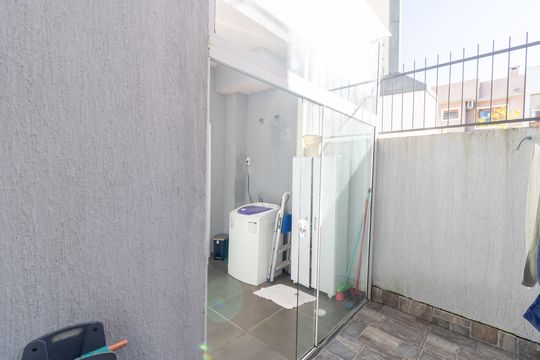Quintal de casa para alugar com 2 quartos, 103m² em Hípica, Porto Alegre