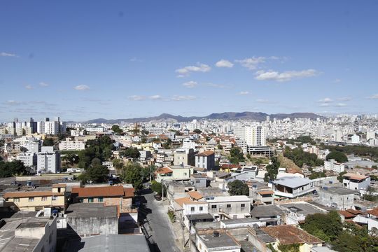 Vista de apartamento para alugar com 3 quartos, 71m² em Padre Eustáquio, Belo Horizonte