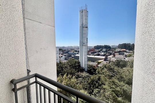 Varanda da sala de apartamento para alugar com 2 quartos, 42m² em Lageado, Ferraz de Vasconcelos