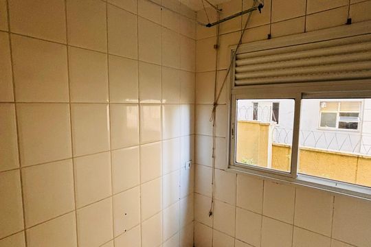 Área de serviço de apartamento para alugar com 2 quartos, 60m² em Residencial Morada dos Lagos, Barueri