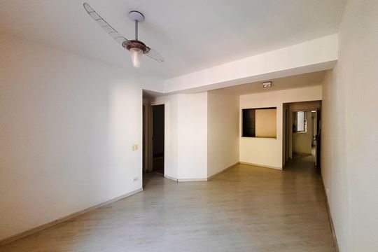 Sala  de apartamento para alugar com 2 quartos, 60m² em Residencial Morada dos Lagos, Barueri