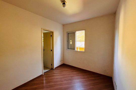 Suíte  de apartamento para alugar com 2 quartos, 60m² em Residencial Morada dos Lagos, Barueri