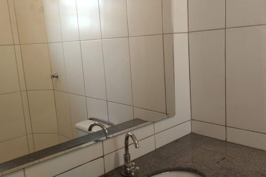 Banheiro social de apartamento à venda com 3 quartos, 73m² em Silveira, Belo Horizonte
