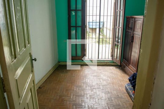 Casa à venda com 4 quartos, 100m² em Cidade Mãe do Céu, São Paulo