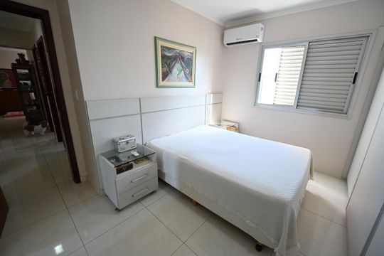 Apartamento à venda com 3 quartos, 90m² em Setor Bela Vista, Goiânia