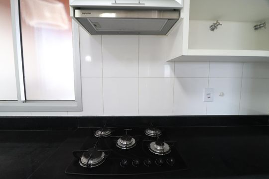 Cozinha de apartamento para alugar com 3 quartos, 217m² em Santa Mônica, Uberlândia