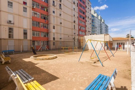 Área externa de apartamento à venda com 2 quartos, 58m² em Humaitá, Porto Alegre
