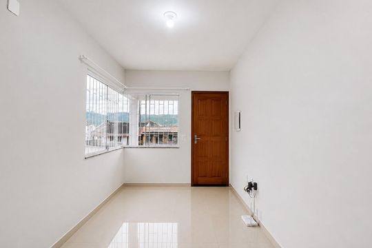 Sala de casa para alugar com 2 quartos, 52m² em Alto Aririu, Palhoça