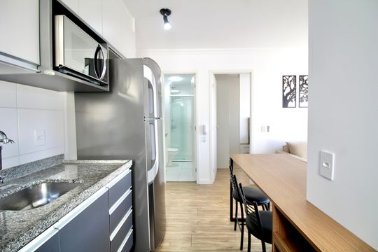 Cozinha de apartamento para alugar com 2 quartos, 34m² em Água Rasa, São Paulo