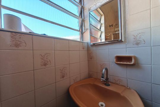 Banheiro de casa à venda com 2 quartos, 103m² em Vila Aeroporto, Campinas