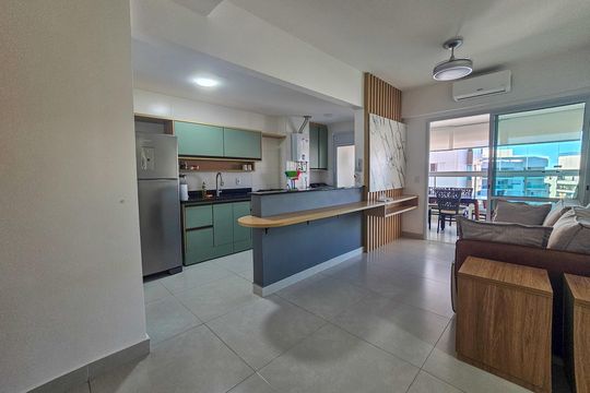 Apartamento para alugar com 2 quartos, 74m² em Vila Alzira, Guarujá