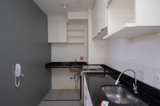Cozinha de apartamento para alugar com 2 quartos, 34m² em Brasilândia, São Paulo