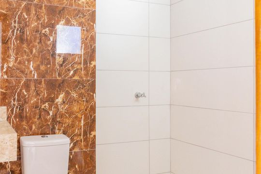 Casa à venda com 2 quartos, 73m² em Vila Yara, São Paulo