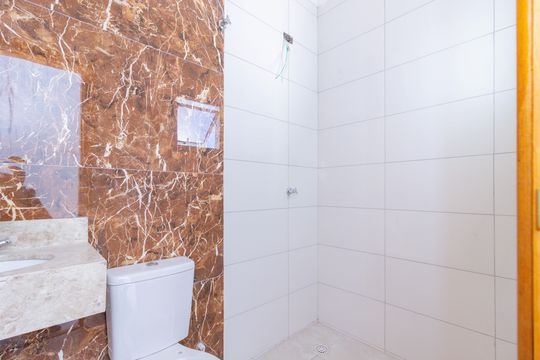 Banheiro Quarto 2 de casa à venda com 2 quartos, 73m² em Vila Yara, São Paulo
