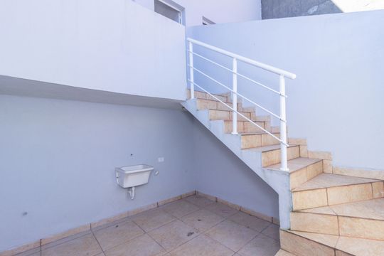 Lavanderia de casa à venda com 2 quartos, 73m² em Vila Yara, São Paulo