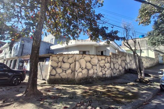 Fachada de casa para alugar com 2 quartos, 60m² em Jardim Ipanema, Guarulhos