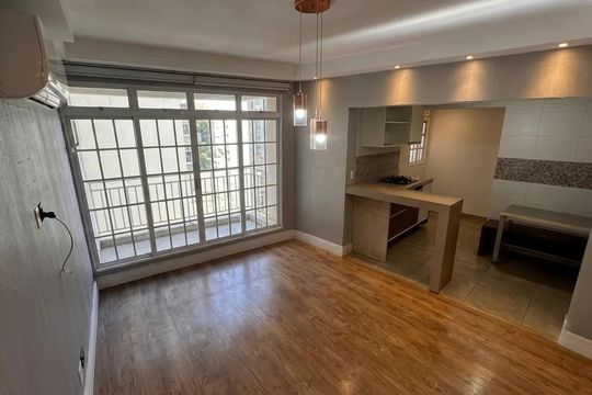 Sala de apartamento para alugar com 2 quartos, 70m² em Vila Cordeiro, São Paulo
