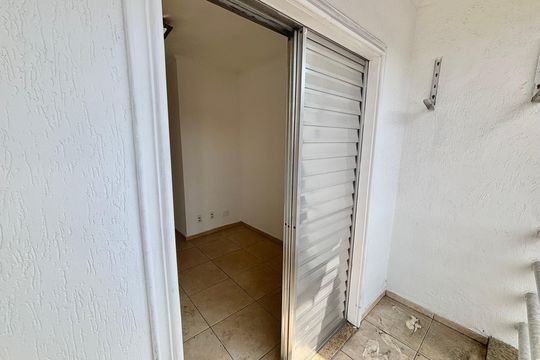 Varanda do quarto de casa à venda com 3 quartos, 100m² em Vila Domitila, São Paulo