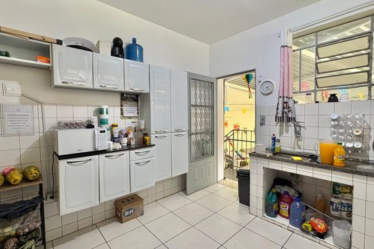 Cozinha  de casa à venda com 7 quartos, 236m² em Serra, Belo Horizonte