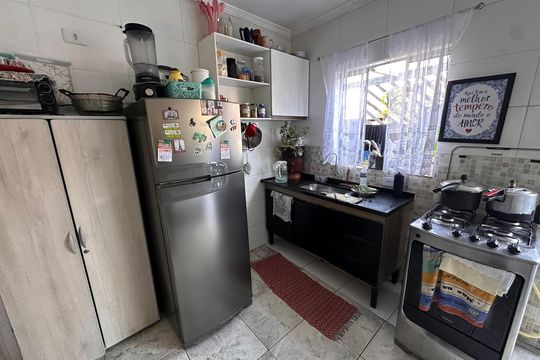 Cozinha de casa para alugar com 3 quartos, 70m² em Parque Maria Domitila, São Paulo