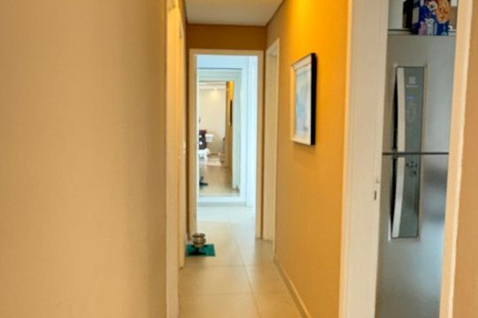 Corredor de apartamento para alugar com 3 quartos, 72m² em Vila Barros, Guarulhos