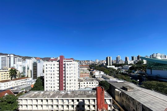 Vista Suite 1 de apartamento para alugar com 3 quartos, 115m² em Carmo, Belo Horizonte