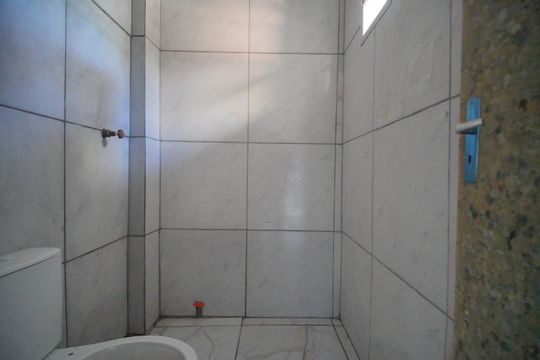 Banheiro de apartamento para alugar com 1 quarto, 40m² em Arroio da Manteiga, São Leopoldo