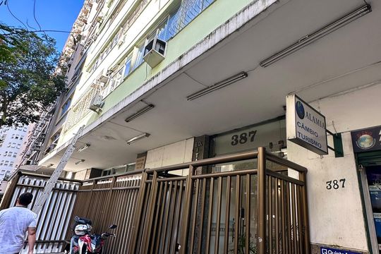 Fachada de apartamento para alugar com 1 quarto, 32m² em Copacabana, Rio de Janeiro