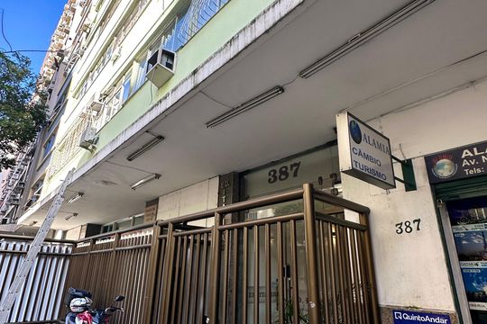Fachada de apartamento para alugar com 1 quarto, 32m² em Copacabana, Rio de Janeiro