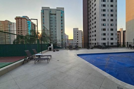 Área comum - Piscina de apartamento à venda com 4 quartos, 185m² em Belvedere, Belo Horizonte