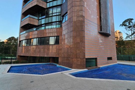 Área comum - Piscina de apartamento à venda com 4 quartos, 185m² em Belvedere, Belo Horizonte