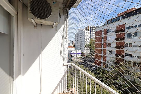 Sacada da Sala de TV de apartamento à venda com 3 quartos, 207m² em Independência, Porto Alegre